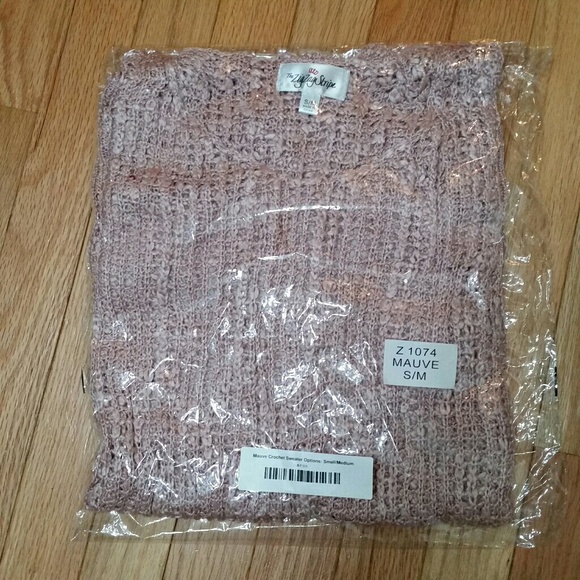 Beautiful Crochet Sweater NWT - Picture 6 of 7